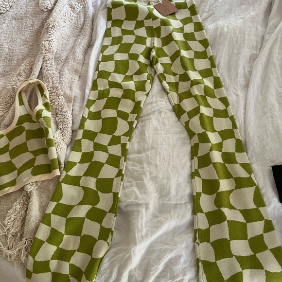 COPY - Like New! Checkmate Pants Set - Size Small - Picture 4 of 5